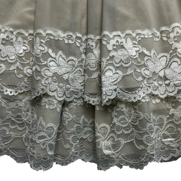 Mustard Pie Mabel Dress Girls Size 4T Color Bisque Lace - Picture 3 of 7